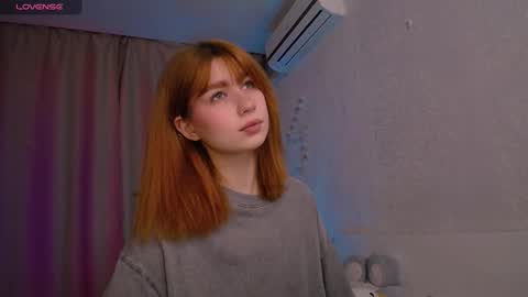 Snapshot of evaa_moonn_ chatting on February 7, 9:24 am Eva online show from February 7, 9:24 am