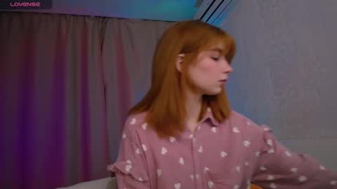 Snapshot of evaa_moonn_ chatting on February 14, 11:29 am Eva online show from February 14, 11:29 am