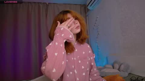 Snapshot of evaa_moonn_ chatting on February 16, 2:51 am Eva online show from February 16, 2:51 am