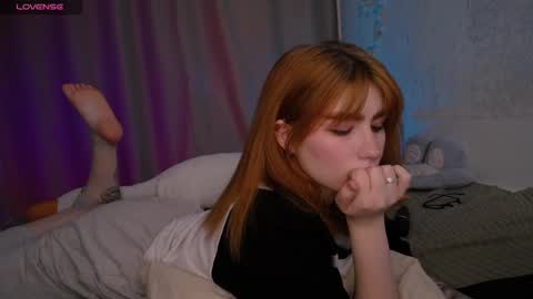 Snapshot of evaa_moonn_ chatting on February 25, 2:54 am Eva online show from February 25, 2:54 am