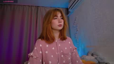 Snapshot of evaa_moonn_ chatting on March 5, 12:56 pm Eva online show from March 5, 12:56 pm