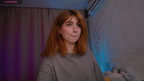 Snapshot of evaa_moonn_ chatting on March 14, 6:35 pm Eva online show from March 14, 6:35 pm