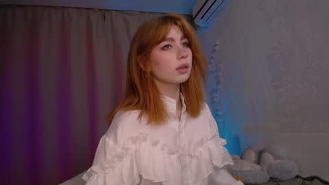 Snapshot of evaa_moonn_ chatting on March 16, 8:51 am Eva online show from March 16, 8:51 am