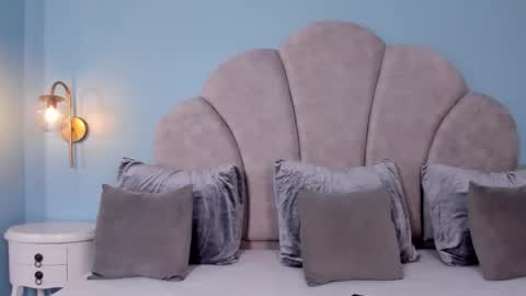 Eva online show from February 20, 9:59 pm