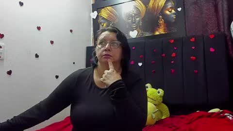 Snapshot of evaaross chatting on June 20, 1:58 pm Eva online show from June 20, 1:58 pm