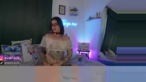 Eva Bleck  online show from September 24, 6:55 pm
