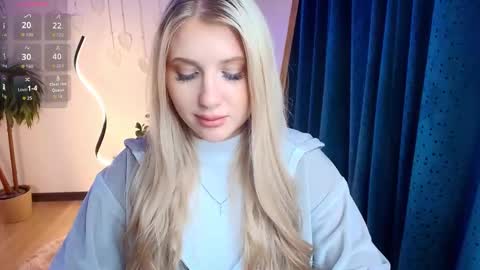 Eva  online show from March 1, 2:35 am