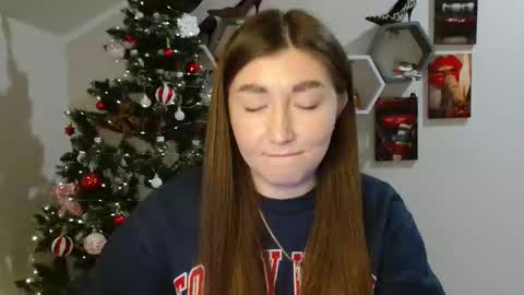 Snapshot of evachaturbatte chatting on November 28, 3:58 pm Evachaturbatte online show from November 28, 3:58 pm