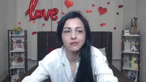 EvaClarkk online show from May 17, 5:09 pm