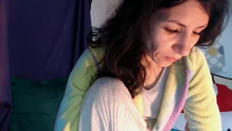 hornycrissyyourlove online show from February 24, 3:04 am