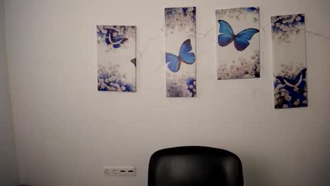 Snapshot of evaeldis chatting on June 7, 12:31 pm Eva online show from June 7, 12:31 pm