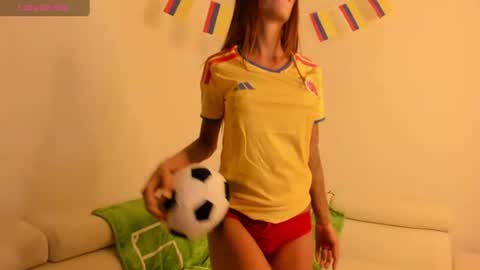 Eva Gomez online show from June 18, 9:14 am