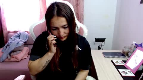 Snapshot of evagrays chatting on February 3, 6:28 pm Eva online show from February 3, 6:28 pm