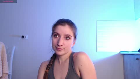 Snapshot of evahailey_ chatting on January 31, 5:09 am Eva online show from January 31, 5:09 am
