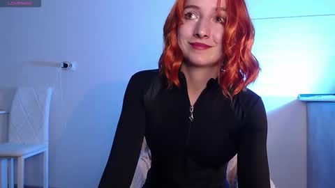 Snapshot of evahailey_ chatting on November 8, 4:34 am Eva online show from November 8, 4:34 am