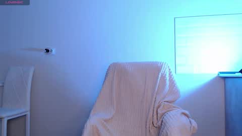 Snapshot of evahailey_ chatting on November 10, 4:00 am Eva online show from November 10, 4:00 am