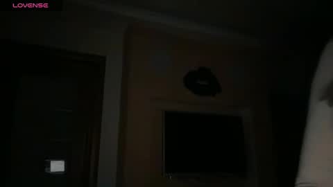 EvaHazard online show from November 1, 1:57 pm