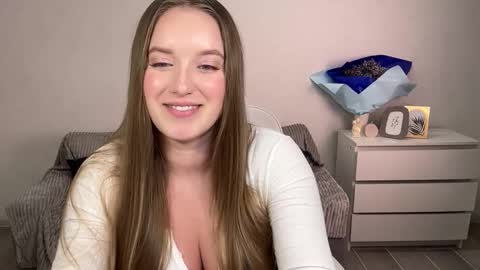 Snapshot of evajuly chatting on October 8, 8:17 pm Eva online show from October 8, 8:17 pm