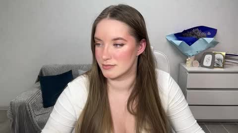 Snapshot of evajuly chatting on November 16, 6:02 pm Eva online show from November 16, 6:02 pm