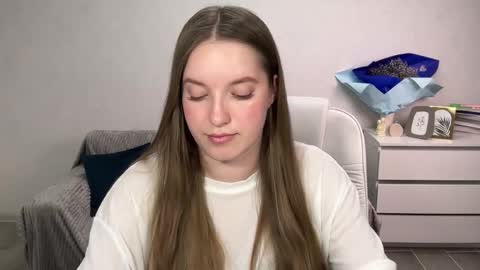 Snapshot of evajuly chatting on November 21, 8:07 pm Eva online show from November 21, 8:07 pm