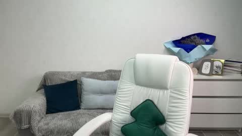 Snapshot of evajuly chatting on November 25, 6:08 pm Eva online show from November 25, 6:08 pm