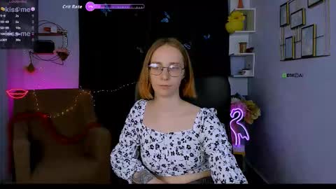 Snapshot of evalora_vei chatting on October 16, 5:41 am evalora online show from October 16, 5:41 am