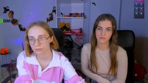 Snapshot of evalora_vei chatting on October 21, 12:17 pm evalora online show from October 21, 12:17 pm