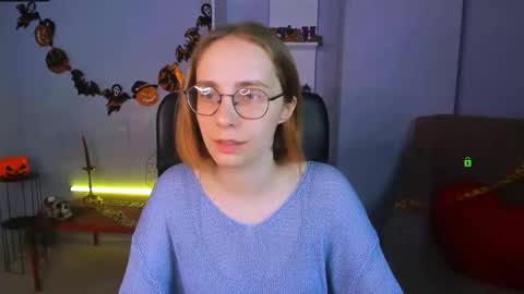 Snapshot of evalora_vei chatting on October 26, 6:52 am evalora online show from October 26, 6:52 am