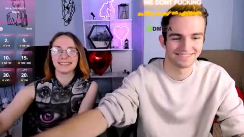 Snapshot of evalora_vei chatting on November 30, 1:15 pm evalora online show from November 30, 1:15 pm