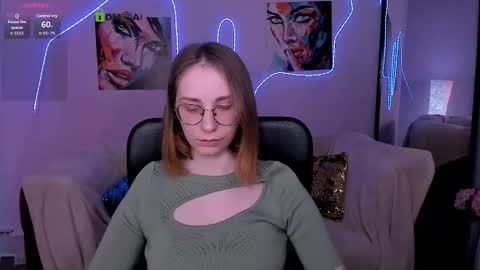 Snapshot of evalora_vei chatting on February 3, 1:49 pm evalora online show from February 3, 1:49 pm