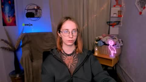 Snapshot of evalora_vei chatting on February 26, 8:08 pm evalora online show from February 26, 8:08 pm