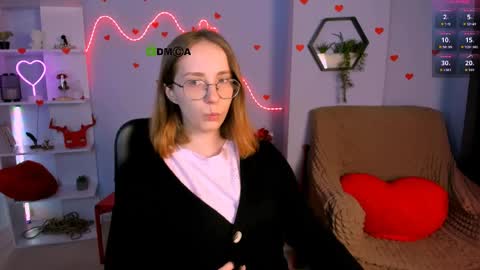 evalora online show from April 4, 9:18 am