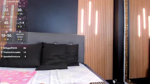 Eva online show from May 13, 1:41 pm