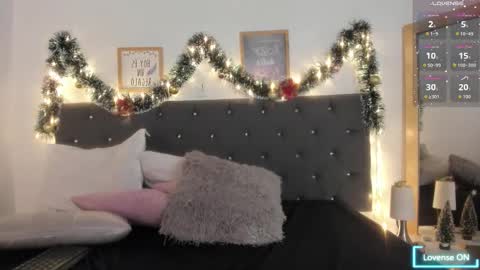 Eva  online show from December 20, 2:57 pm