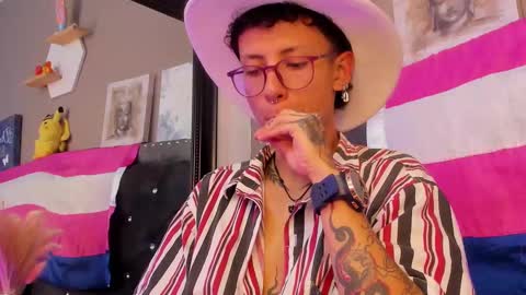 evan_smitt1 online show from September 26, 4:05 am