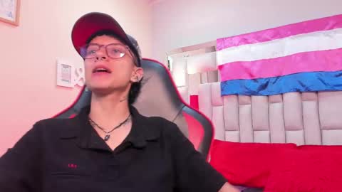 evan_smitt1 online show from September 30, 3:22 am