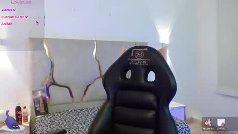 evan_tay online show from February 13, 3:02 am