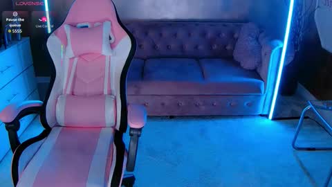 Eva online show from November 6, 5:25 pm