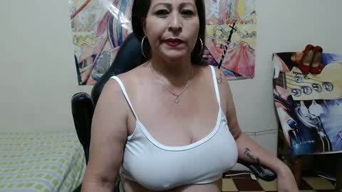 Snapshot of evangelinhotxxx33 chatting on March 12, 11:33 pm Eva online show from March 12, 11:33 pm