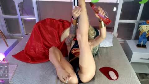 Evangelyne online show from October 16, 4:08 pm