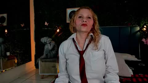  Evangelyne  online show from February 10, 7:29 pm