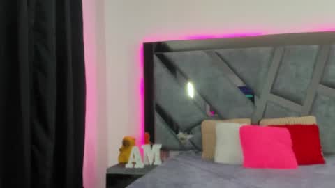 Evan and Susan online show from October 7, 3:20 pm