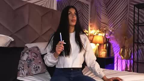 EvaRhea online show from March 23, 4:27 am