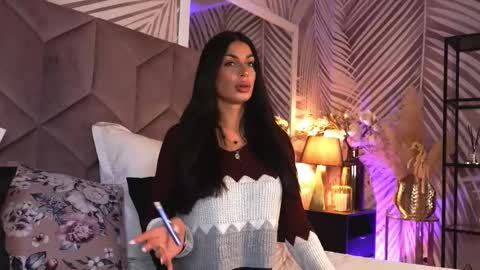 EvaRhea online show from March 24, 4:39 am