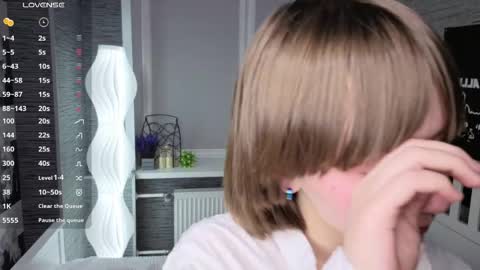 Eva online show from April 16, 7:25 pm