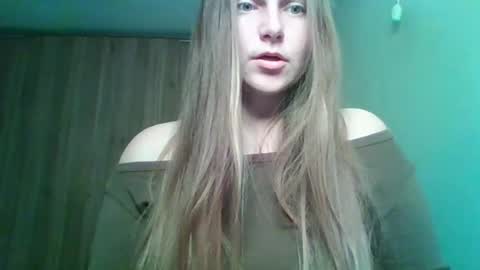 evasapples2026 online show from March 15, 8:26 pm