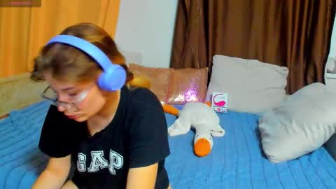 Eva online show from November 18, 1:11 am