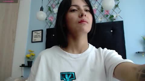 Snapshot of evatits_1 chatting on December 14, 1:27 pm Eva Carter online show from December 14, 1:27 pm