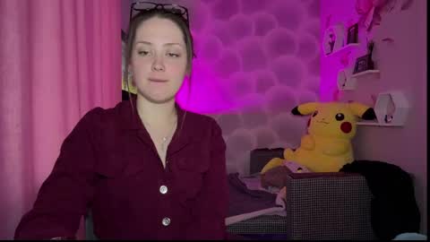 Snapshot of evaxblush chatting on April 15, 9:05 am EvaxBlush online show from April 15, 9:05 am