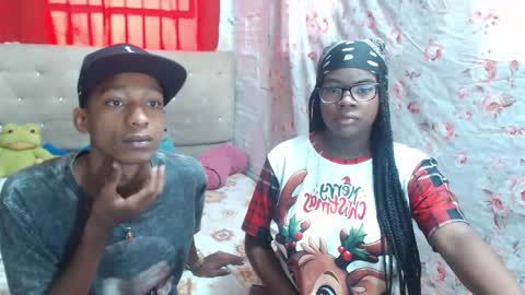 Eva And Emmanuel online show from June 2, 1:13 pm